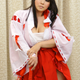 Illustration for article titled Queens Blade Cosplayers Look Like This
